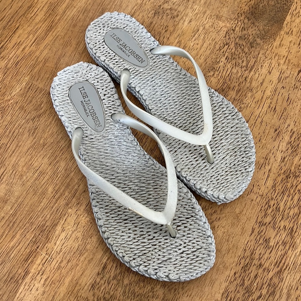 Isle Jacobsen Flip Flops